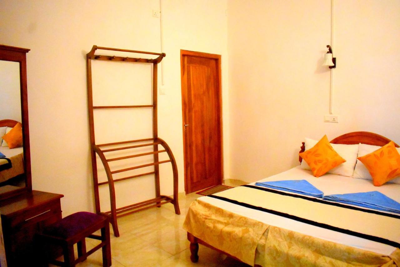 Kaushika Resort أنرادابورام المظهر الخارجي الصورة
